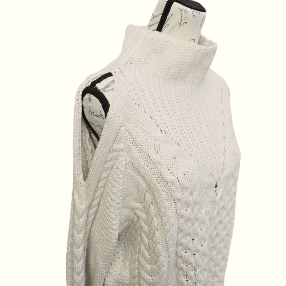 Marciano Wool Blend‎ Cold Shoulder Chunky Knit Mock Neck Sweater Cream Medium